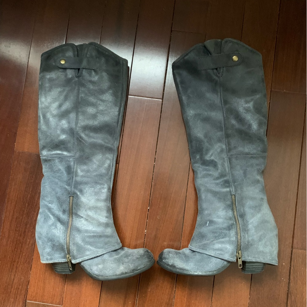 Fergaliscious by Fergie unique knee high boots dark blue suede size 6 1/2 zipper